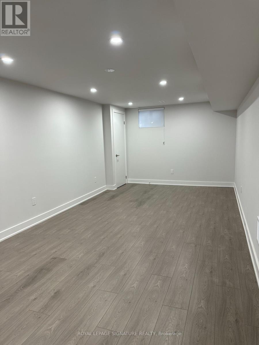 #15 -2020 SOUTH MILLWAY, #15