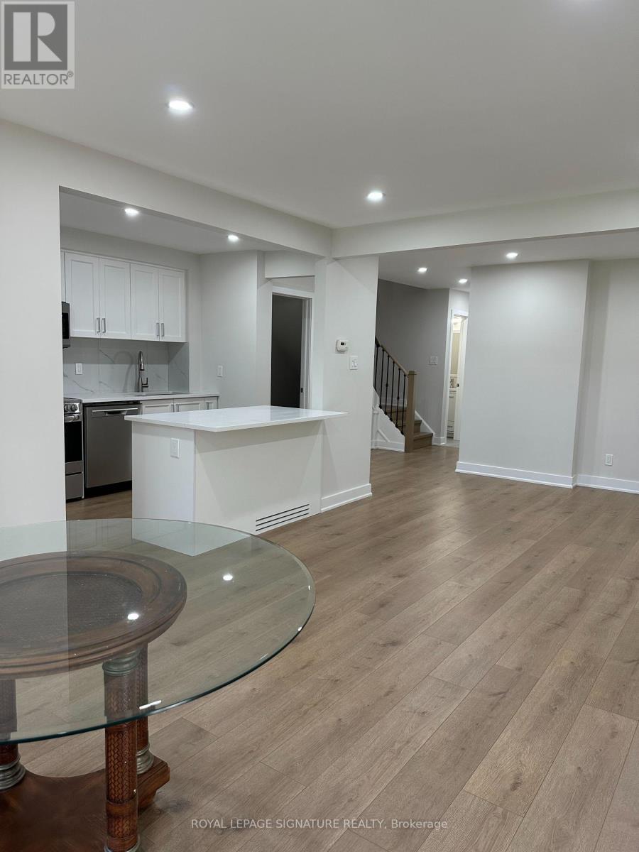 #15 -2020 SOUTH MILLWAY, #15
