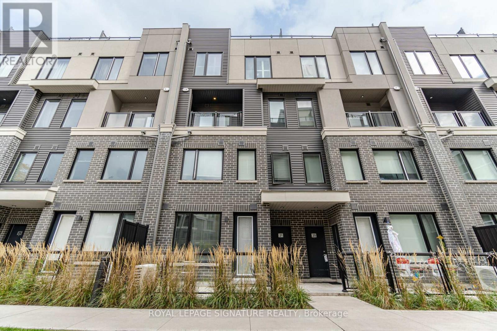 #21 -3476 WIDDICOMBE WAY, #21