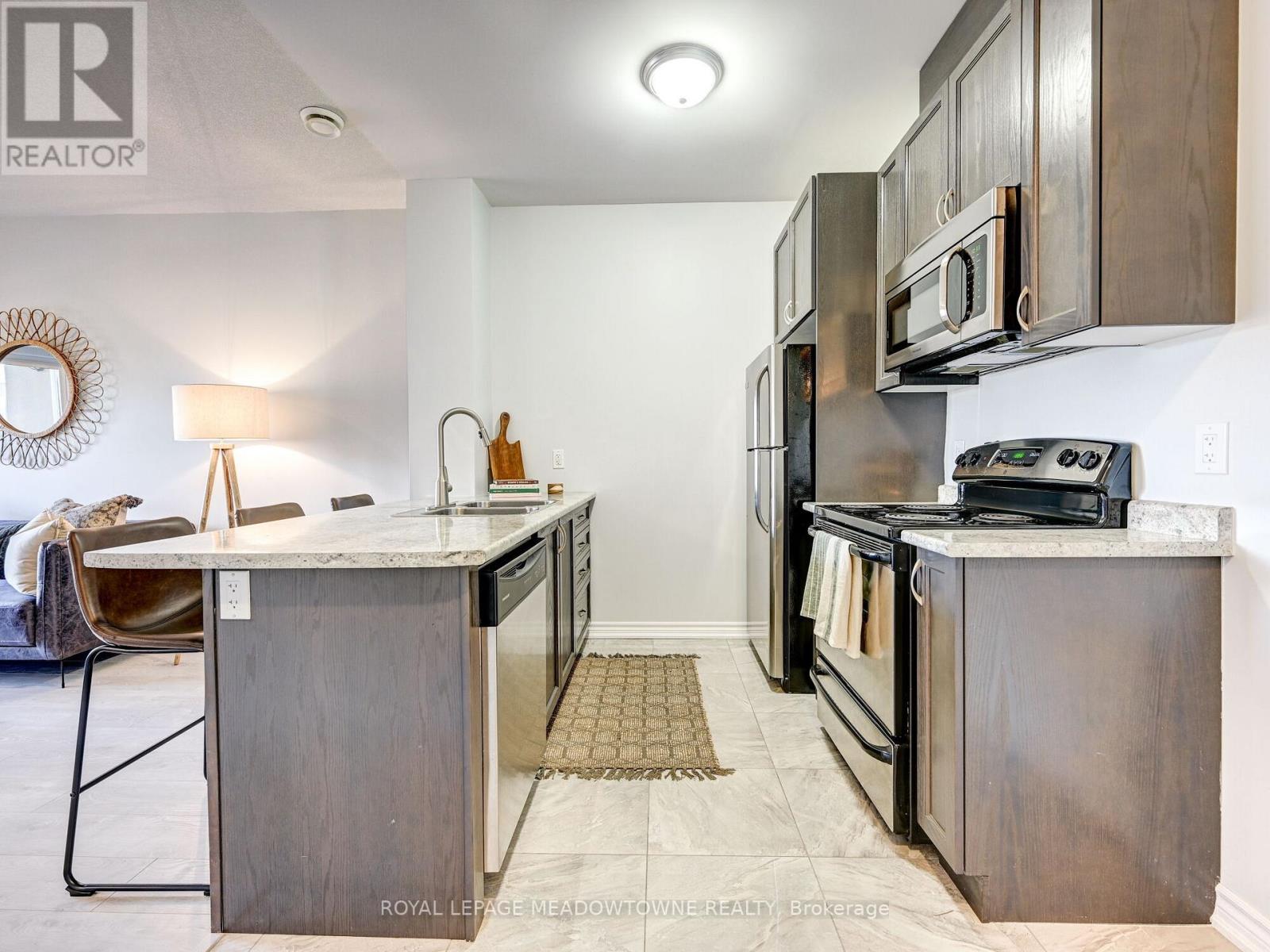 #207 -1360 COSTIGAN RD, #207