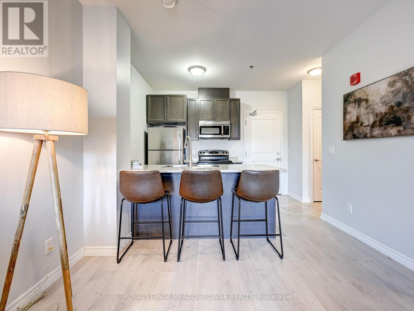 #207 -1360 COSTIGAN RD, #207