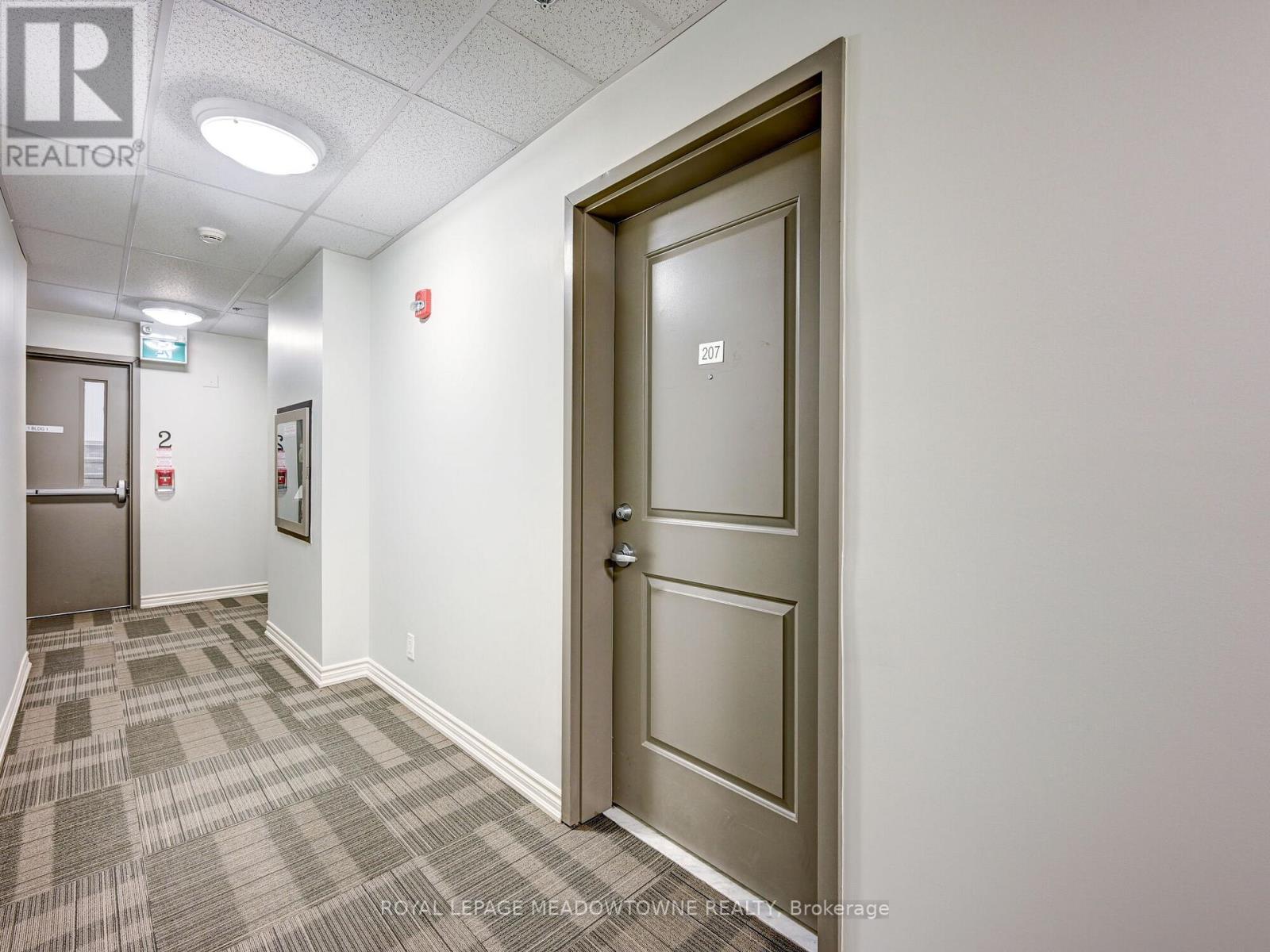#207 -1360 COSTIGAN RD, #207