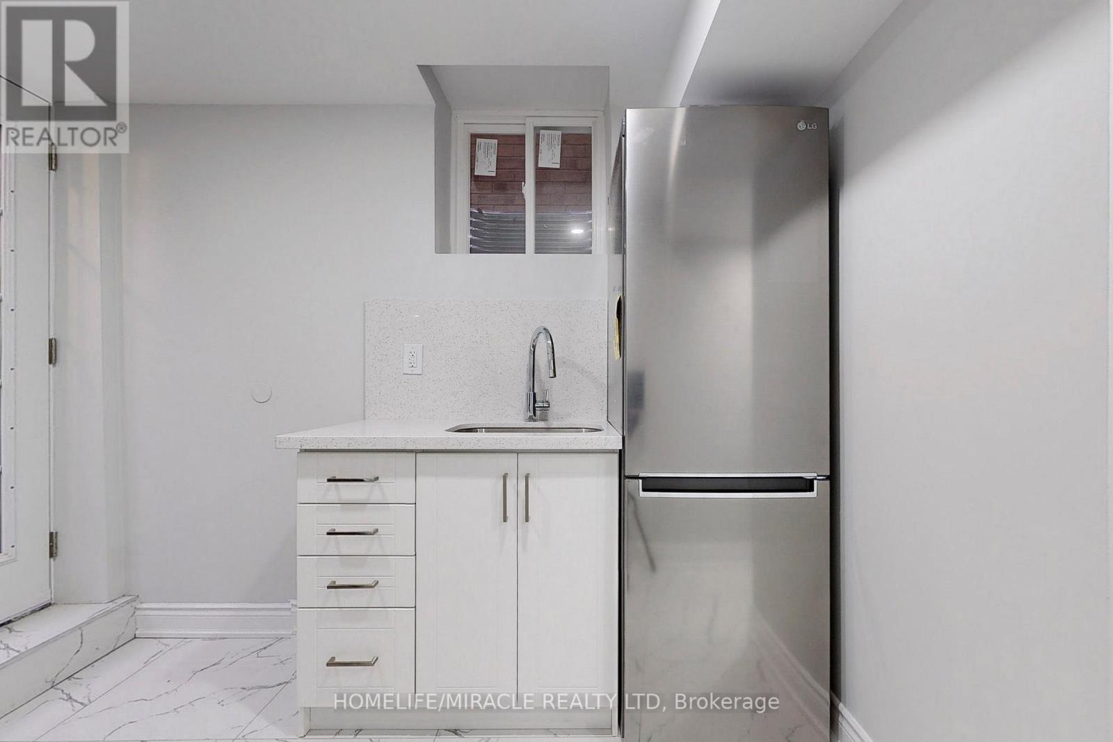 #BSMNT -4059 CHANNING CRES, #Bsmnt