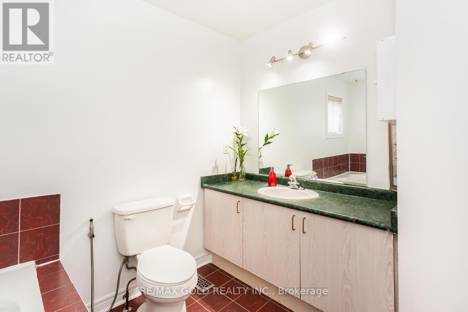 92 TESSLER CRES