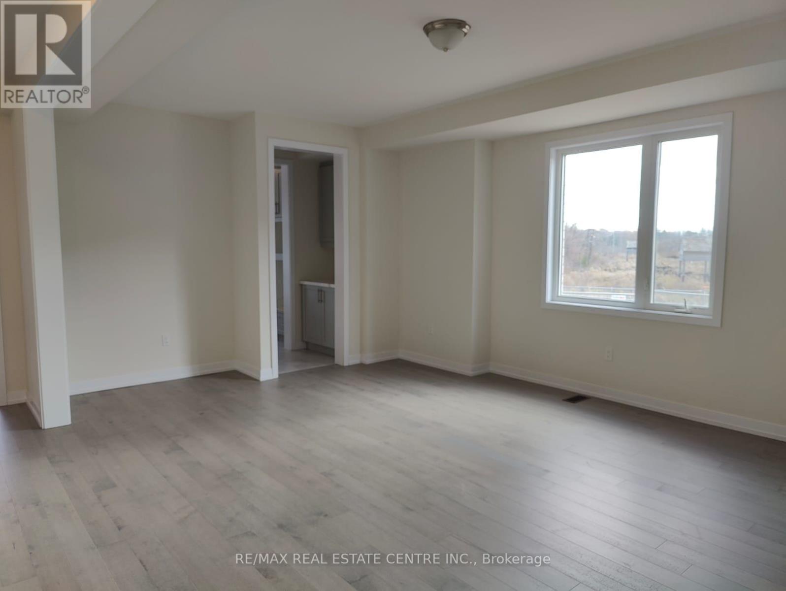 1535 WELLWOOD TERR