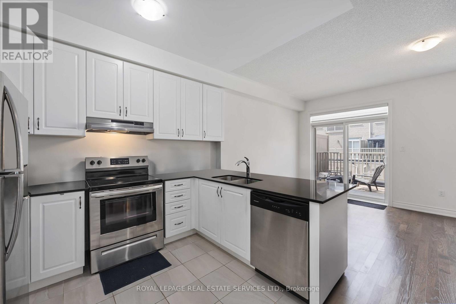 20 BRUSHWOOD DR