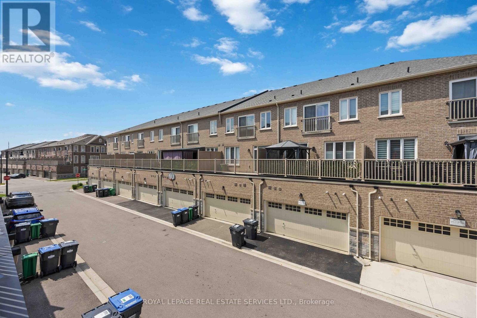 20 BRUSHWOOD DR
