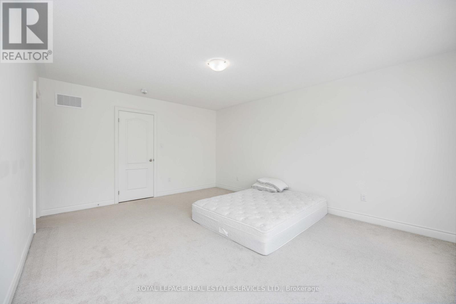 20 BRUSHWOOD DR