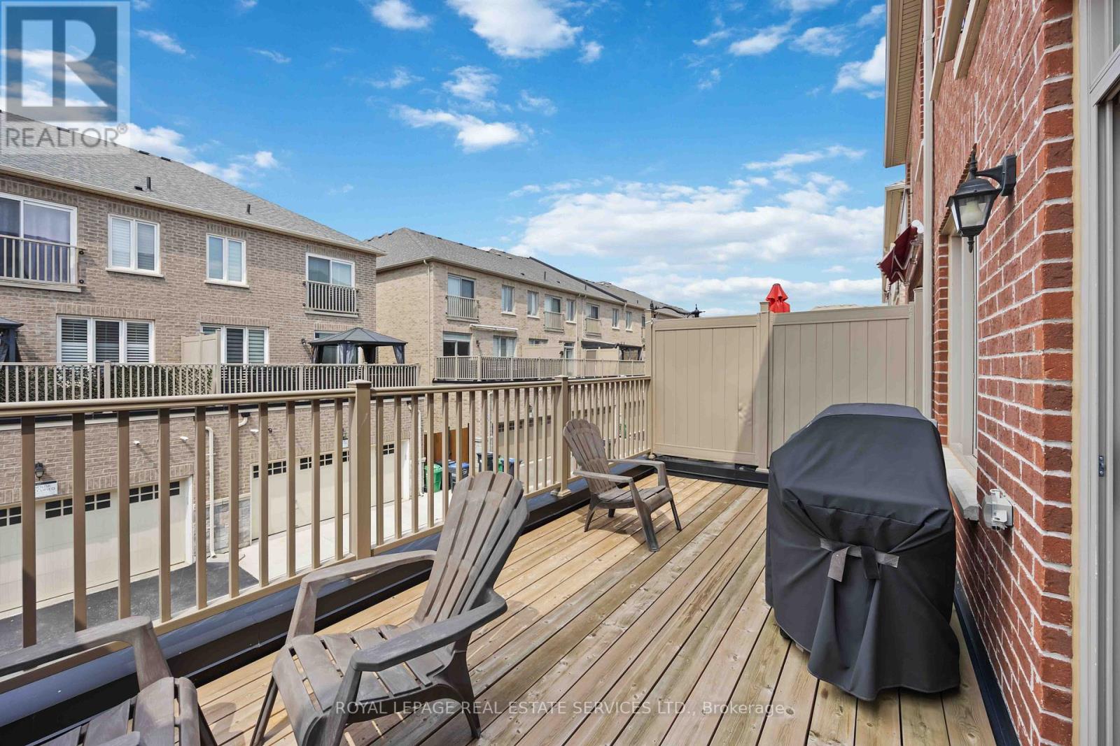 20 BRUSHWOOD DR