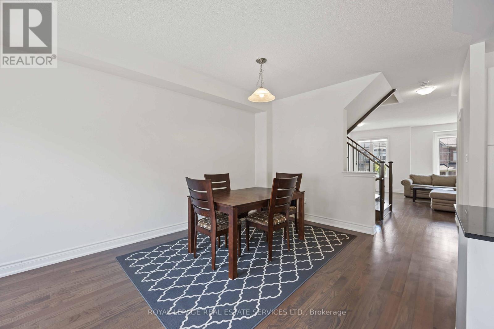 20 BRUSHWOOD DR