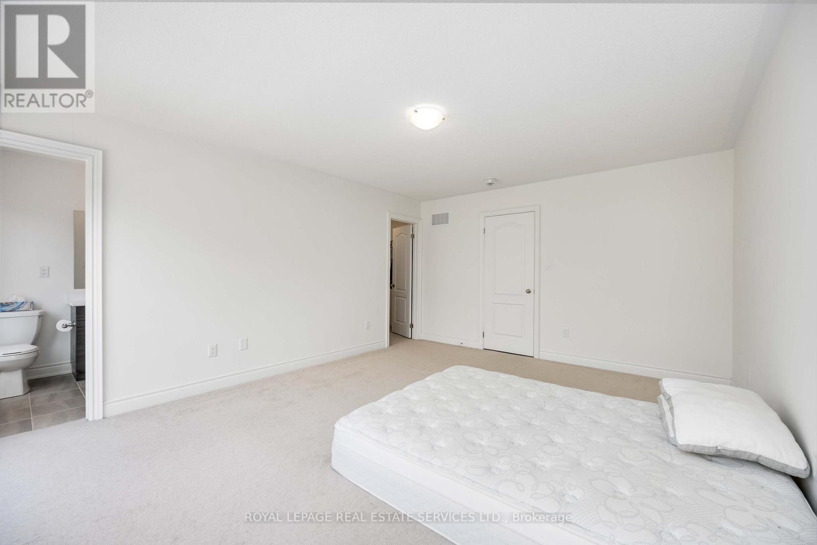 20 BRUSHWOOD DR