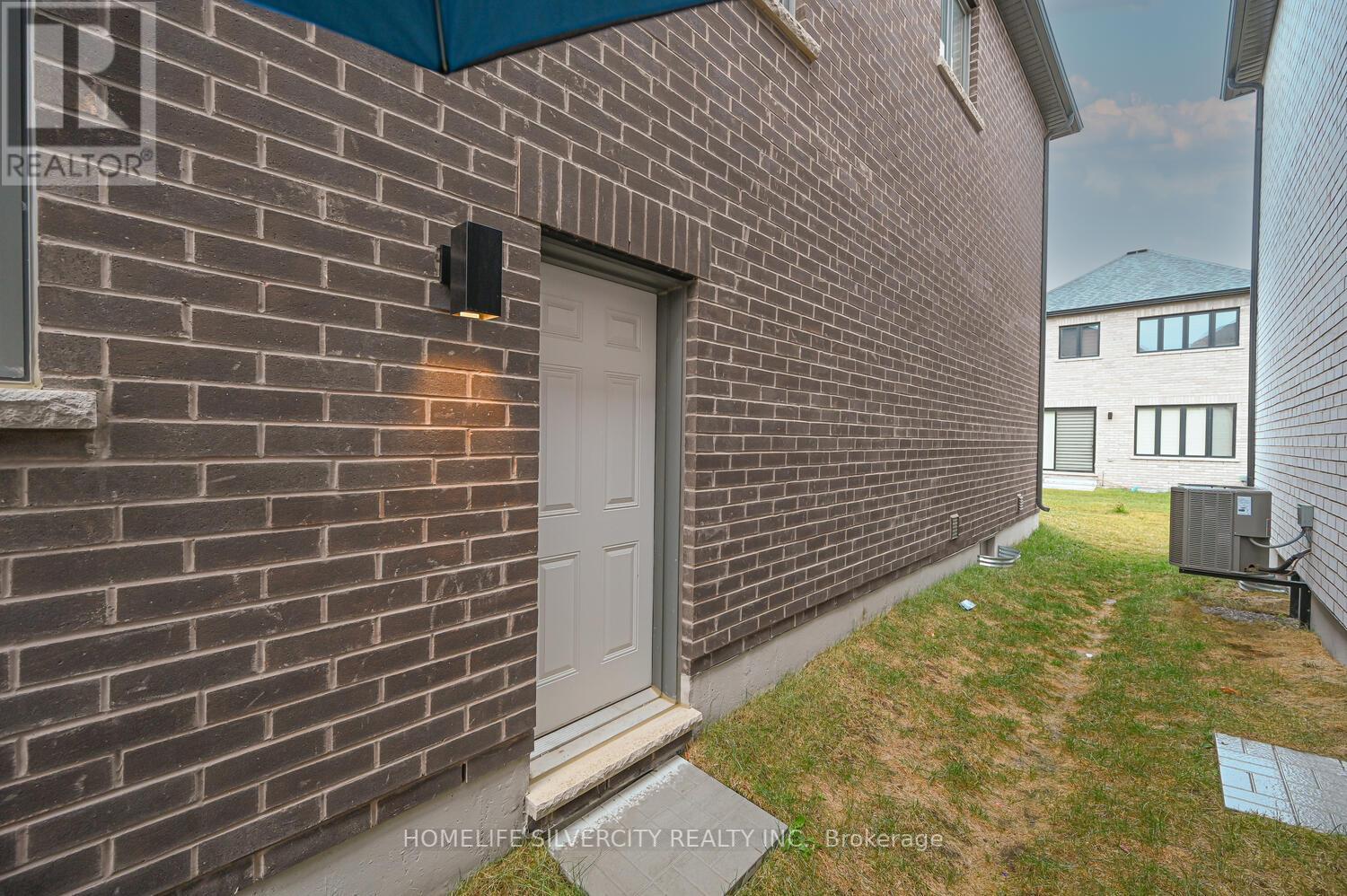 13 DEL GRAPPA ST