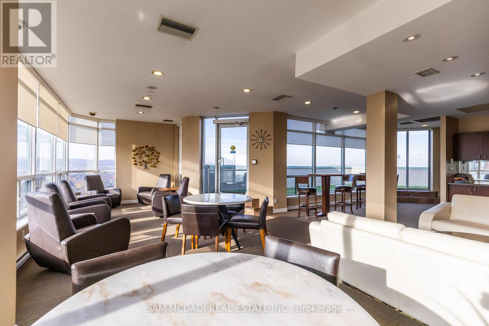 #607 -1276 MAPLE CROSSING BLVD, #607