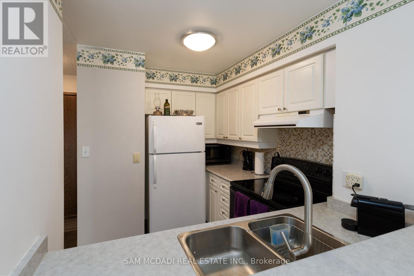 #607 -1276 MAPLE CROSSING BLVD, #607