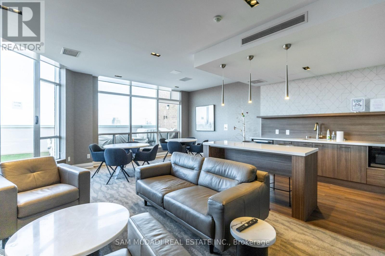 #607 -1276 MAPLE CROSSING BLVD, #607