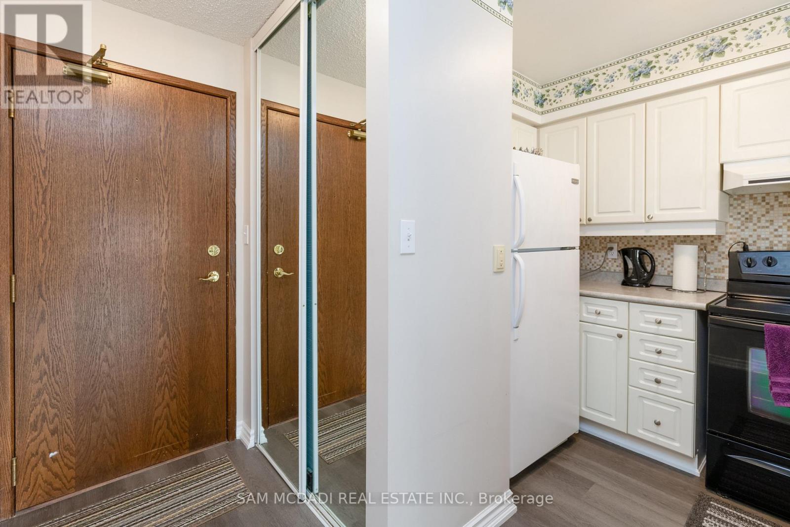 #607 -1276 MAPLE CROSSING BLVD, #607