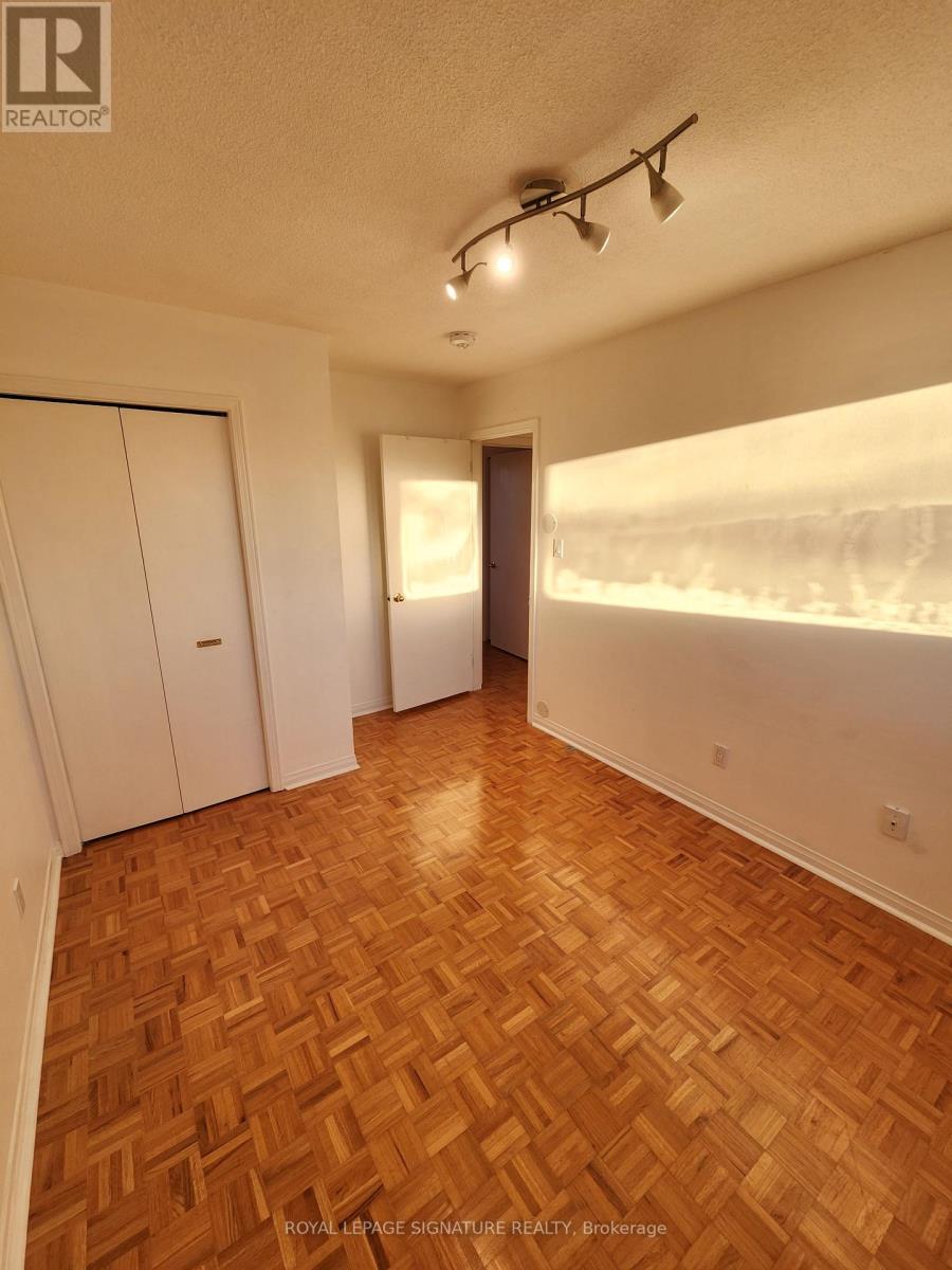 2742 CONSTABLE RD