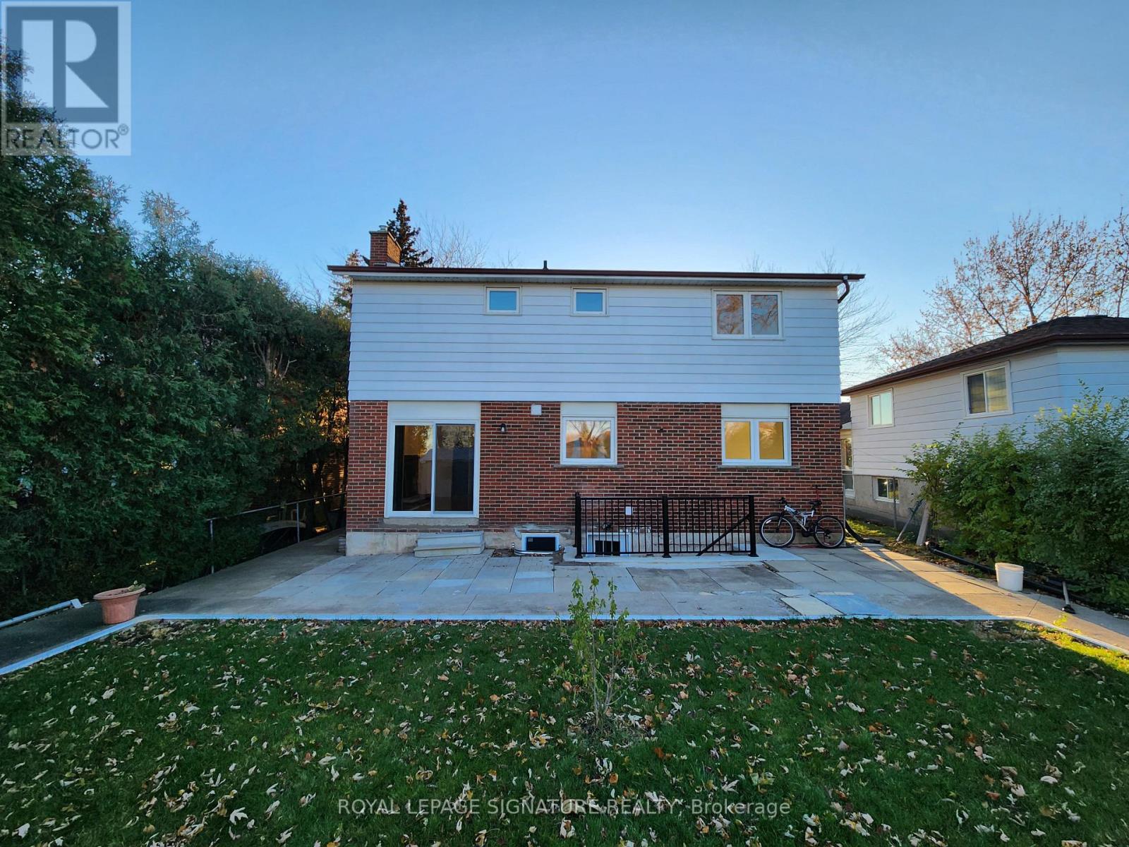 2742 CONSTABLE RD