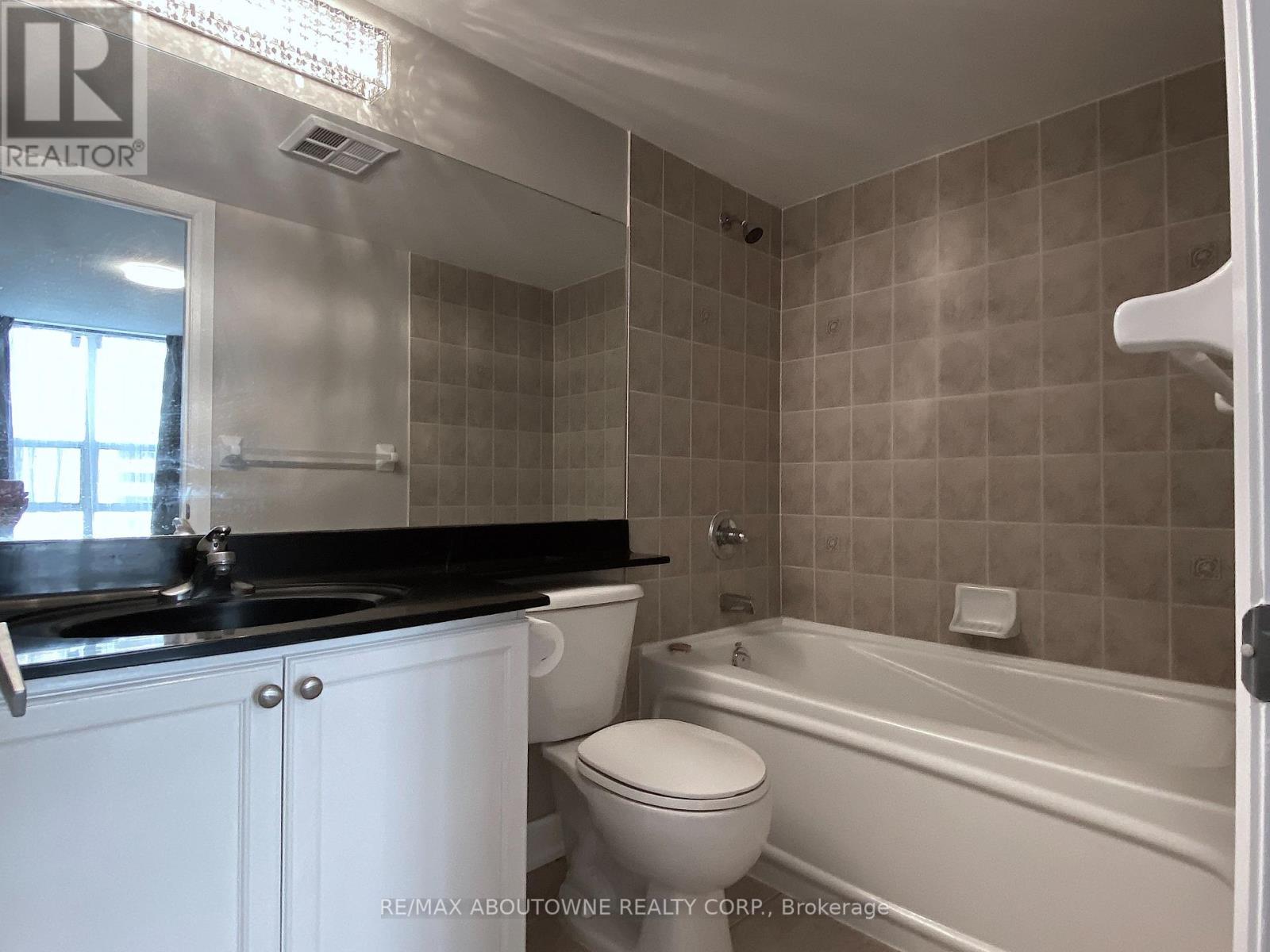 #802 -1 ELM DRIVE DR W, #802