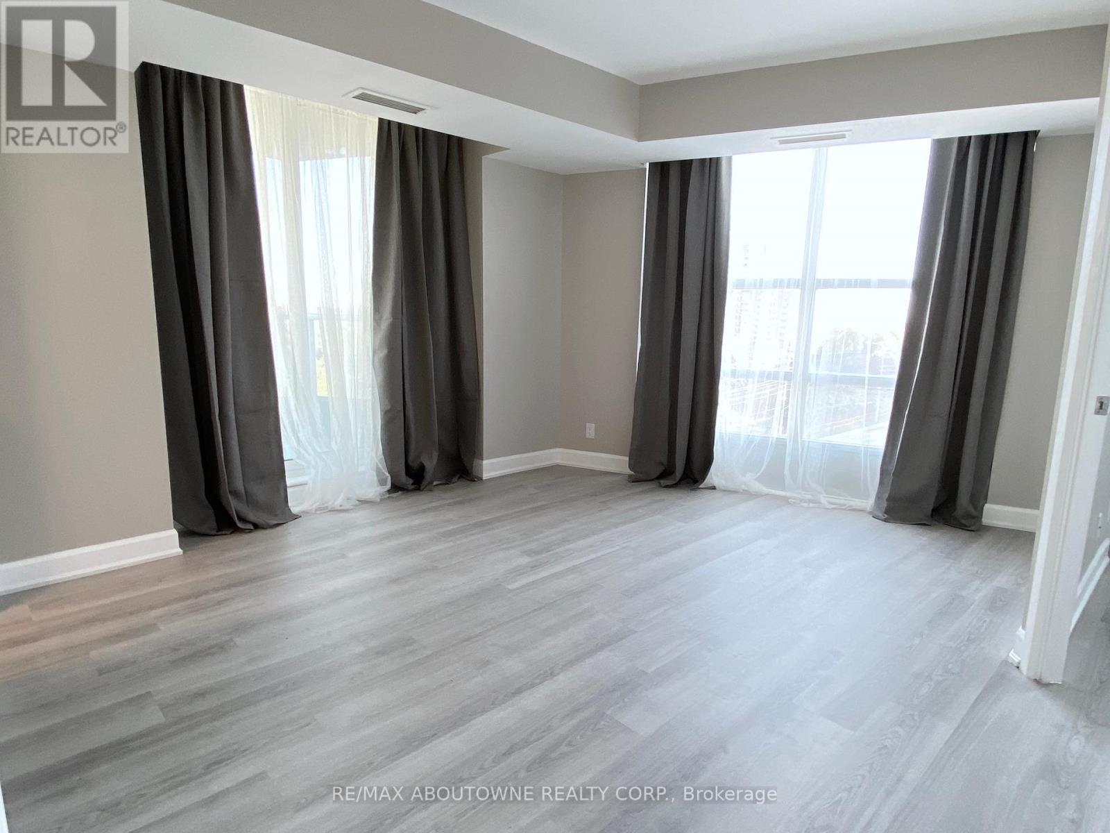 #802 -1 ELM DRIVE DR W, #802