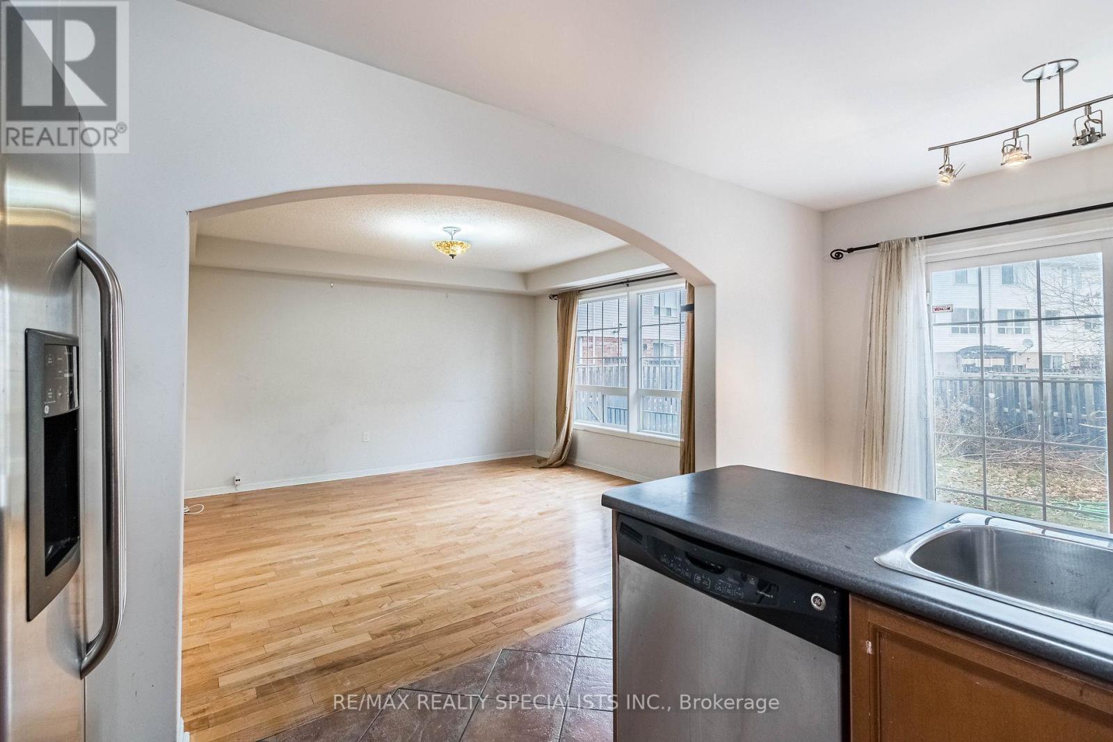 105 DECKER HOLLOW CIRC