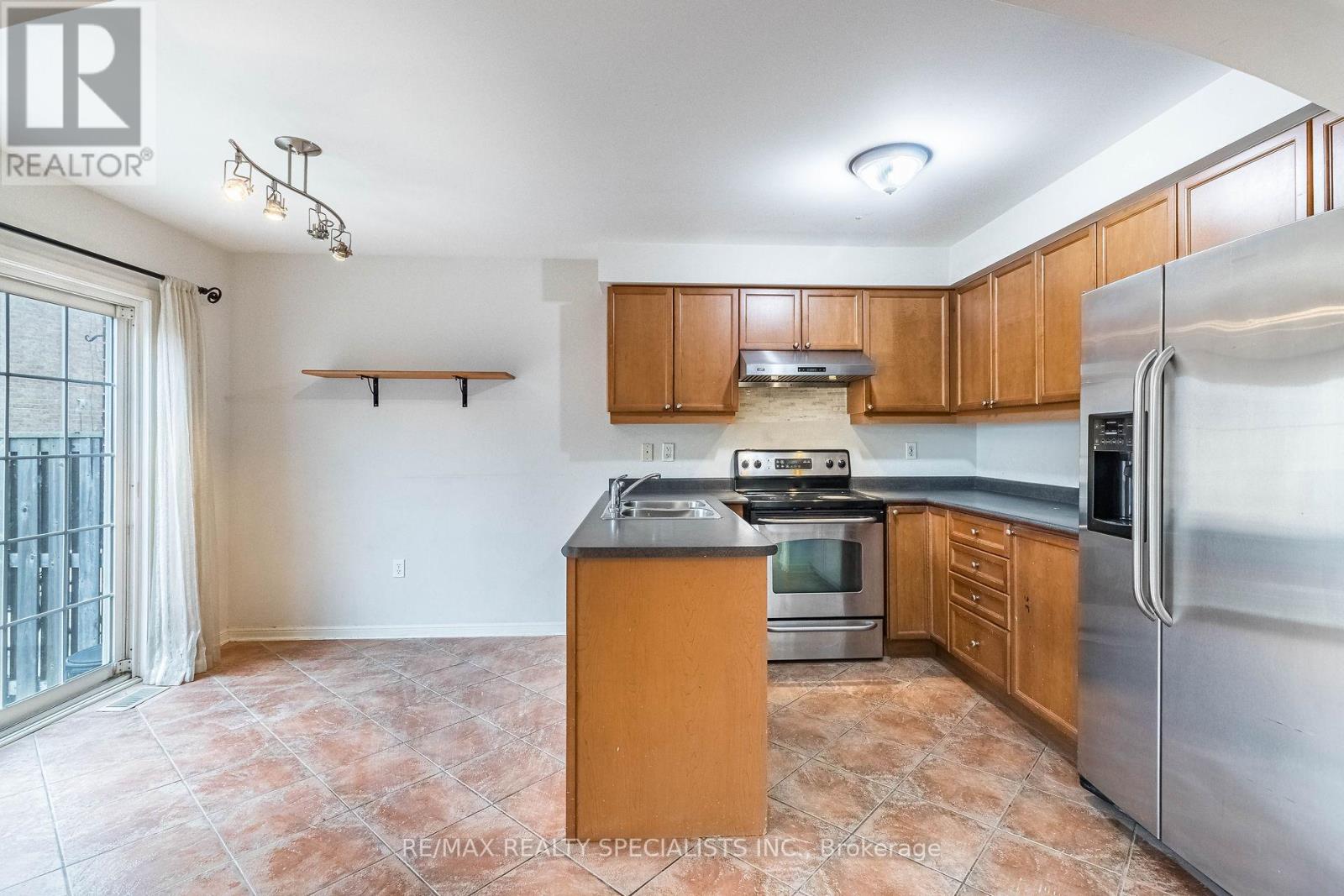 105 DECKER HOLLOW CIRC