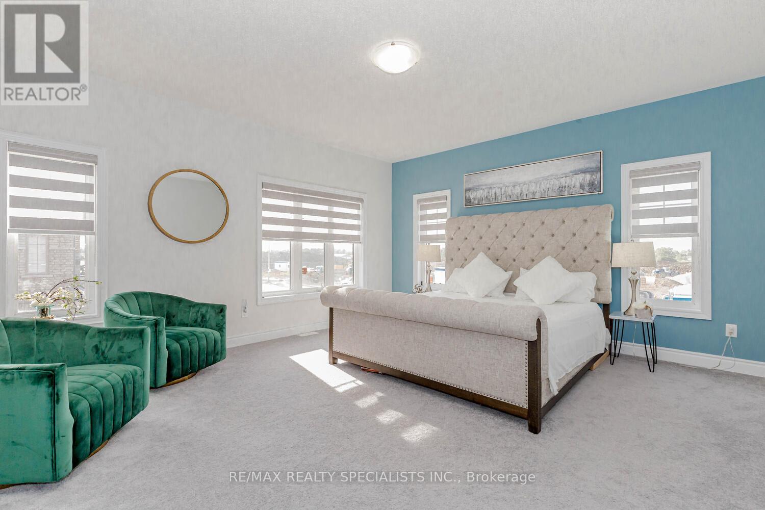 48 THORNVALLEY TERR