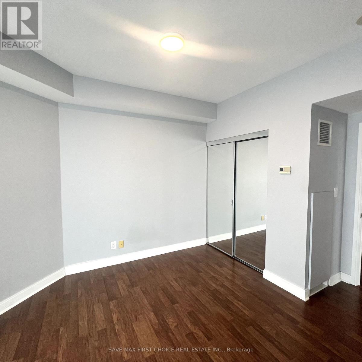 #4903 -60 ABSOLUTE AVE, #4903
