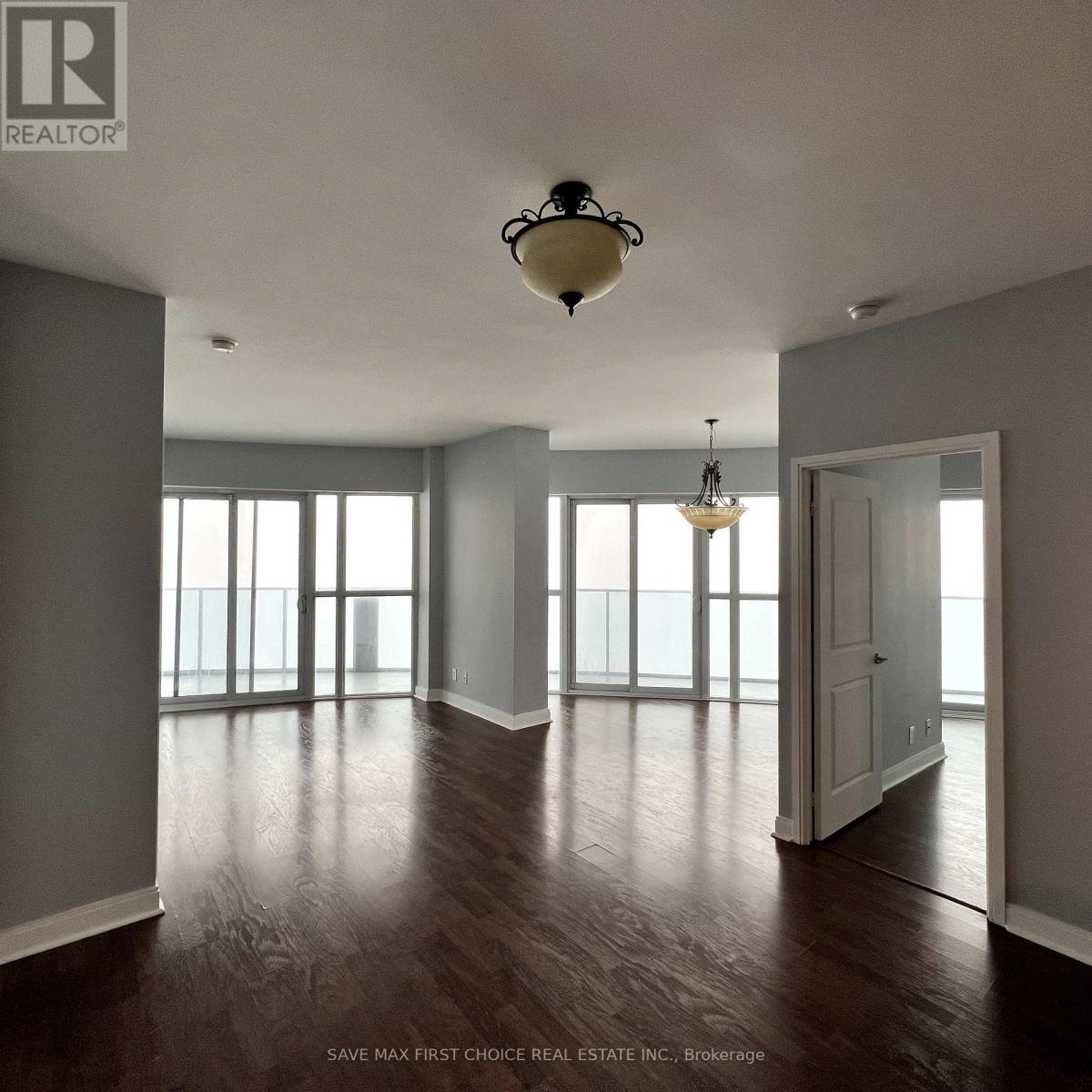 #4903 -60 ABSOLUTE AVE, #4903