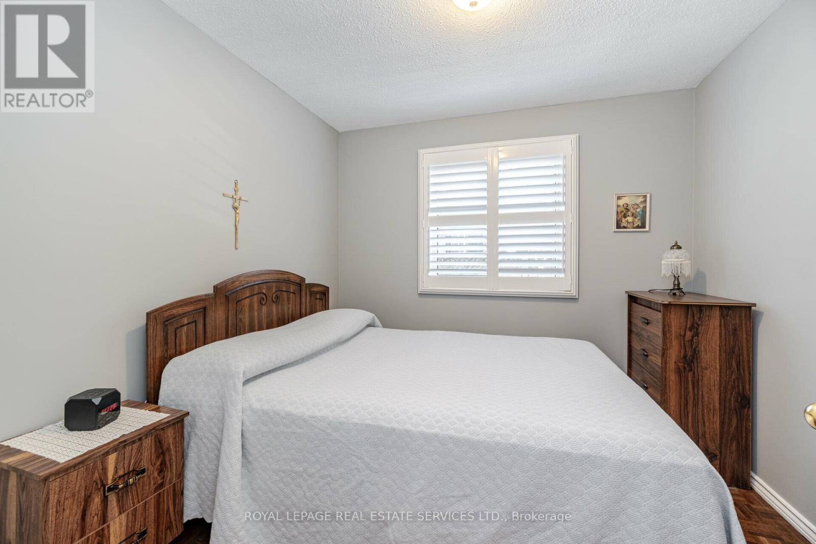 1195 MELTON DR