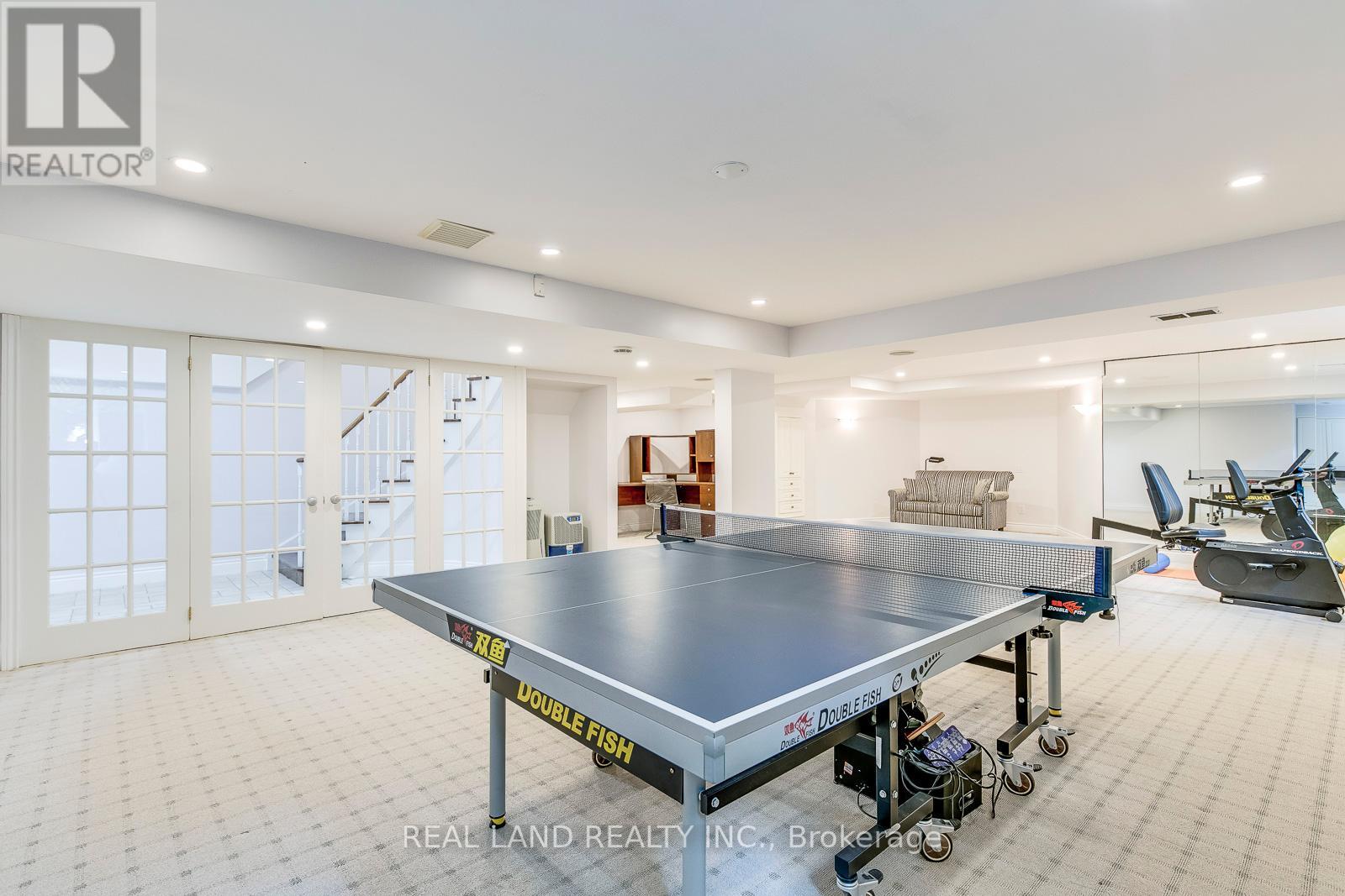 341 ACACIA CRT