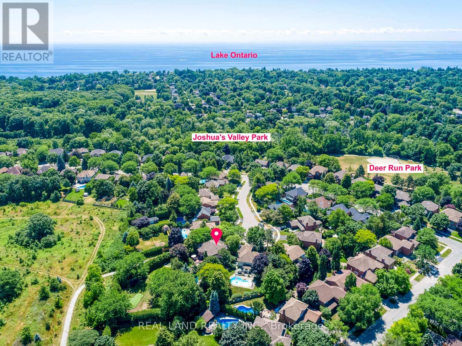 341 ACACIA CRT