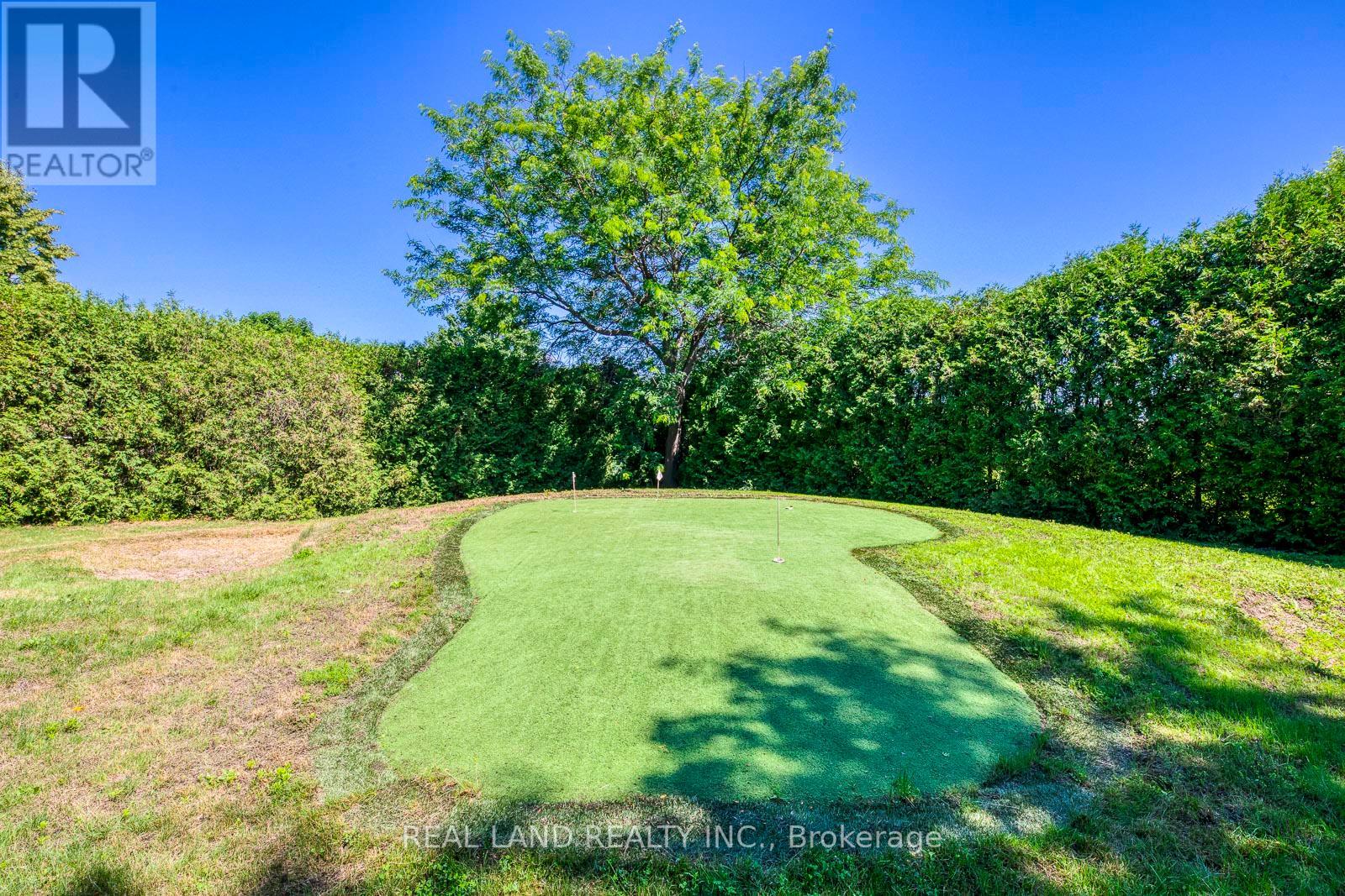 341 ACACIA CRT