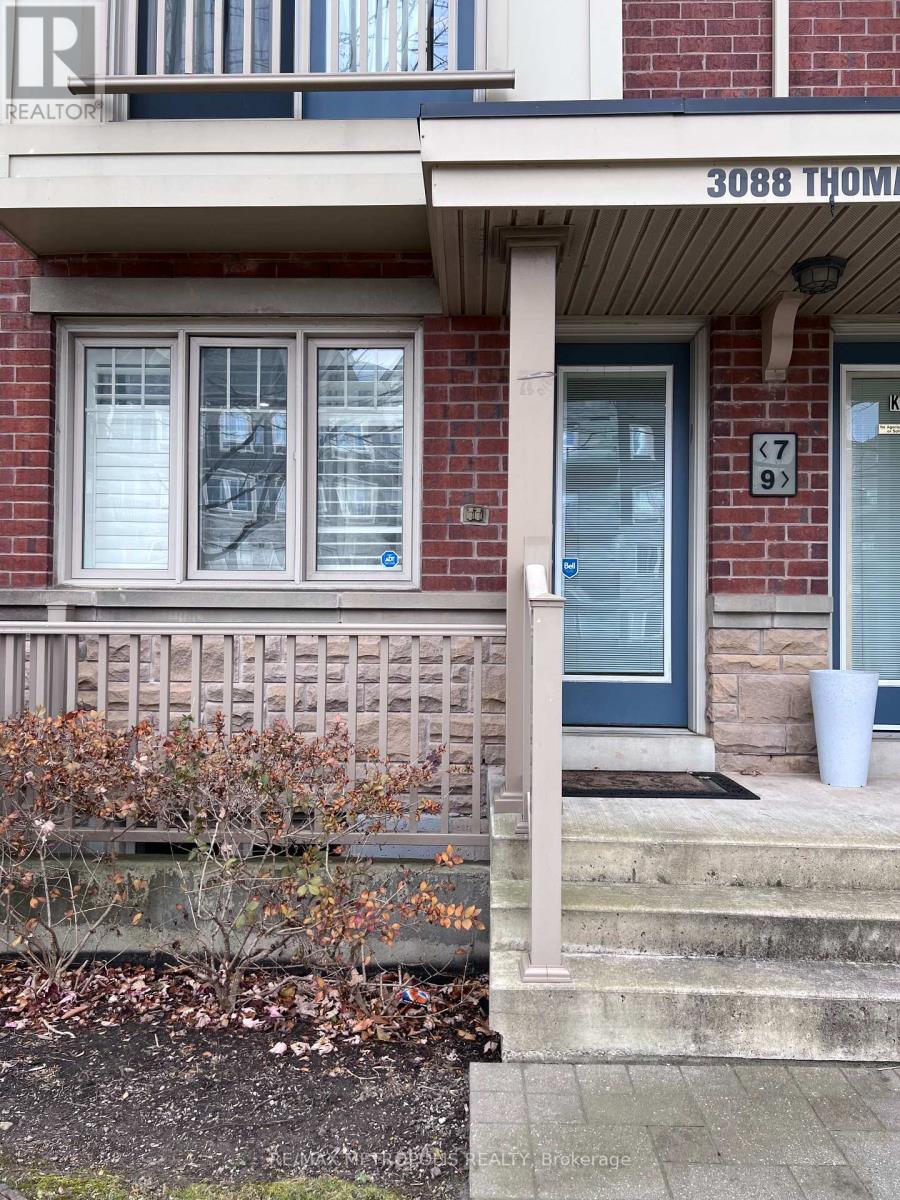 #7 -3088 THOMAS ST, #7