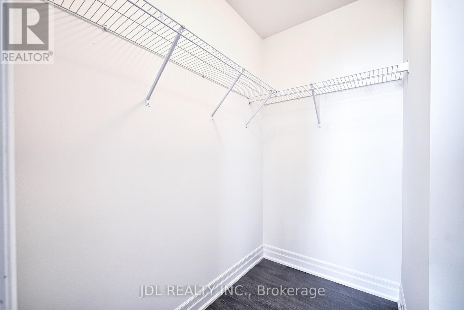 #2604 -36 ELM DR, #2604