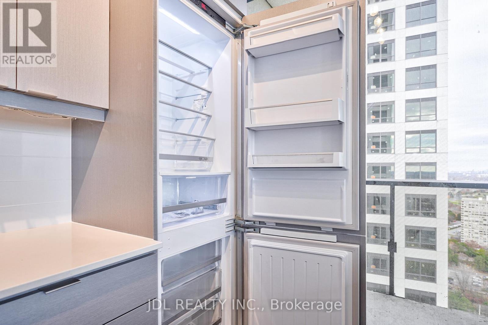 #2604 -36 ELM DR, #2604