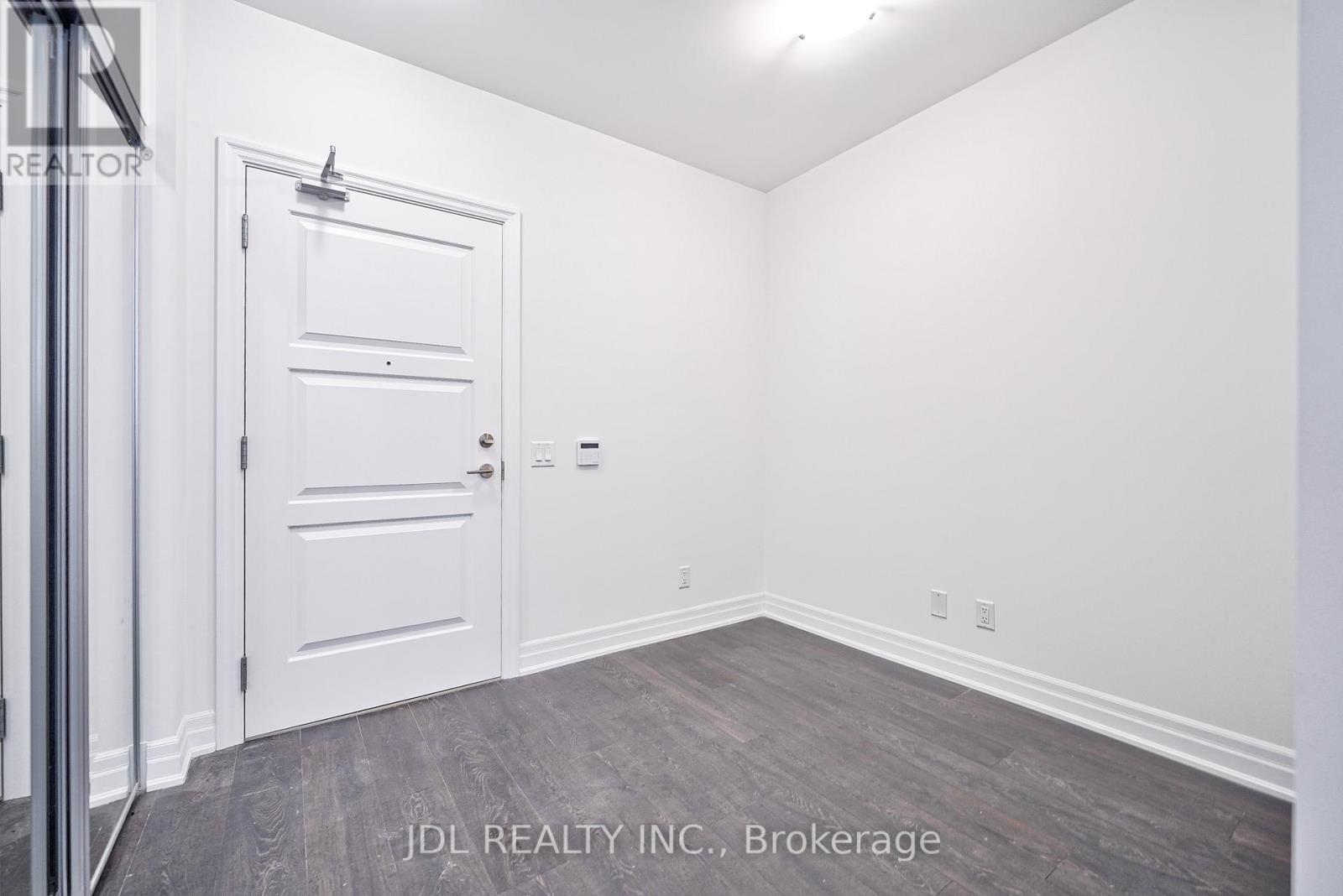 #2604 -36 ELM DR, #2604