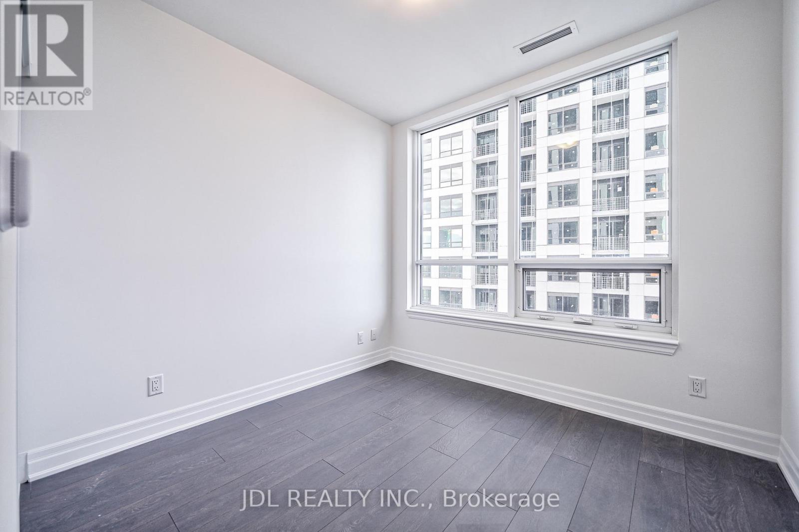 #2604 -36 ELM DR, #2604