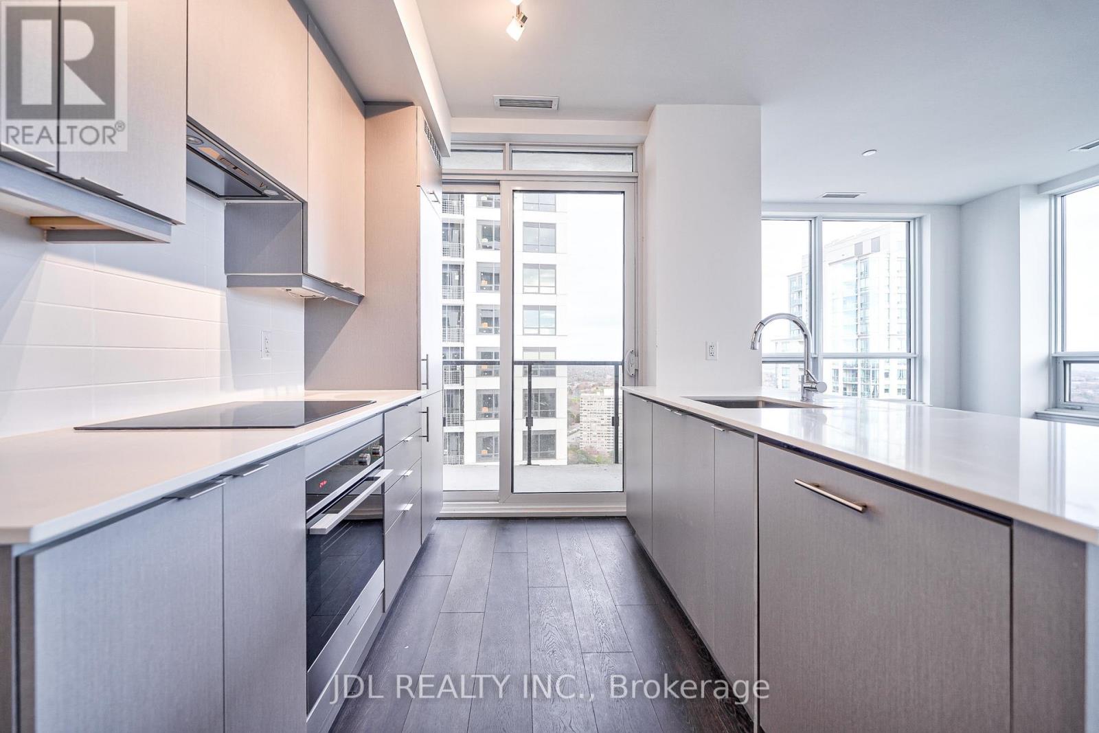 #2604 -36 ELM DR, #2604