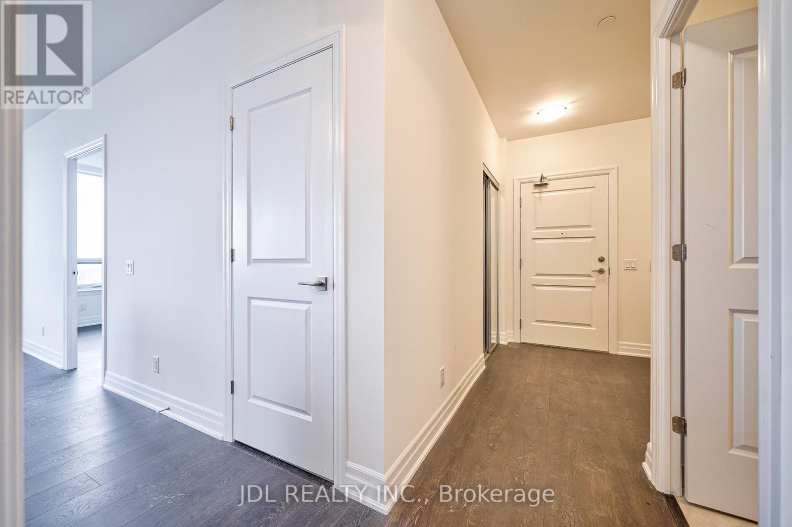 #2604 -36 ELM DR, #2604