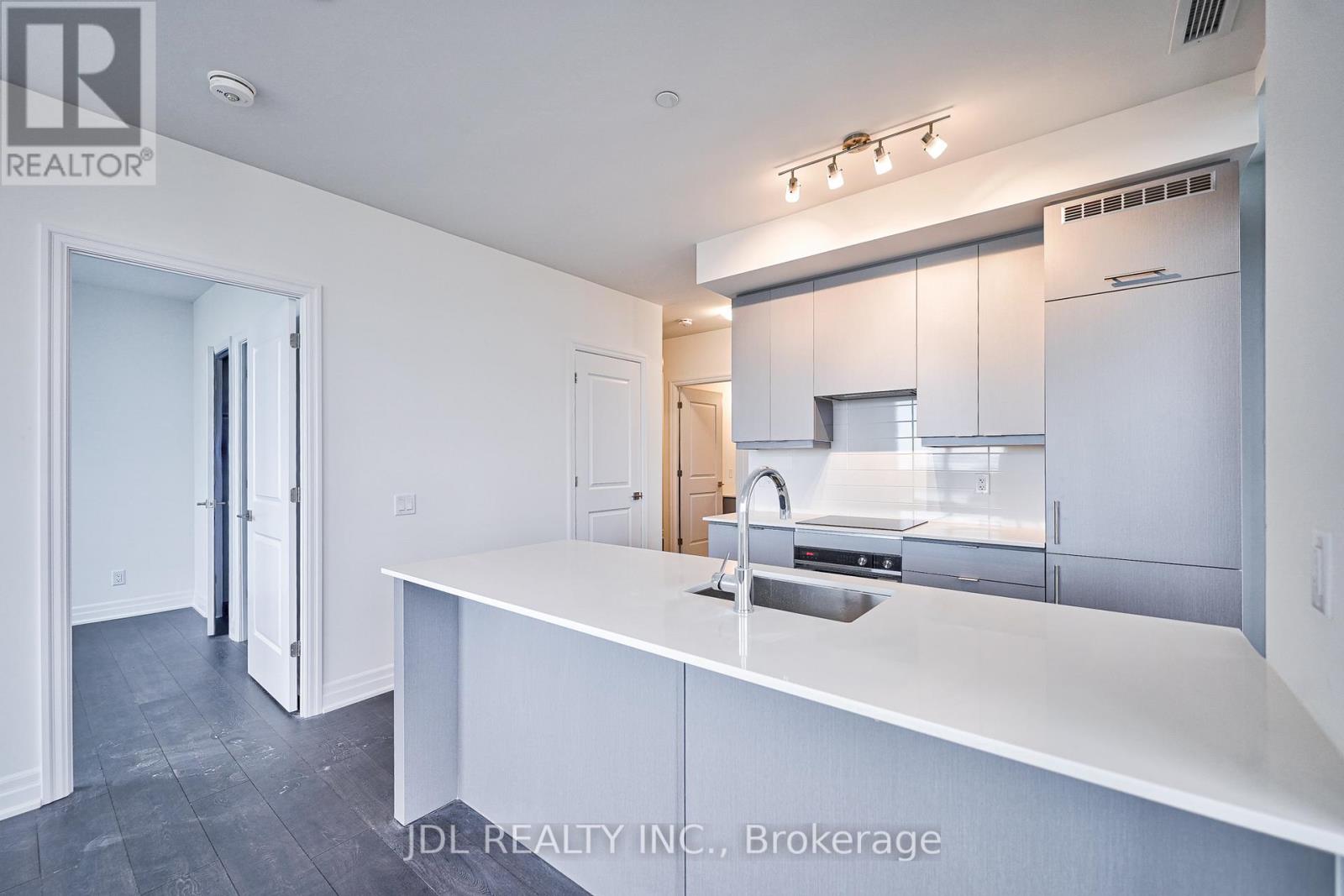 #2604 -36 ELM DR, #2604