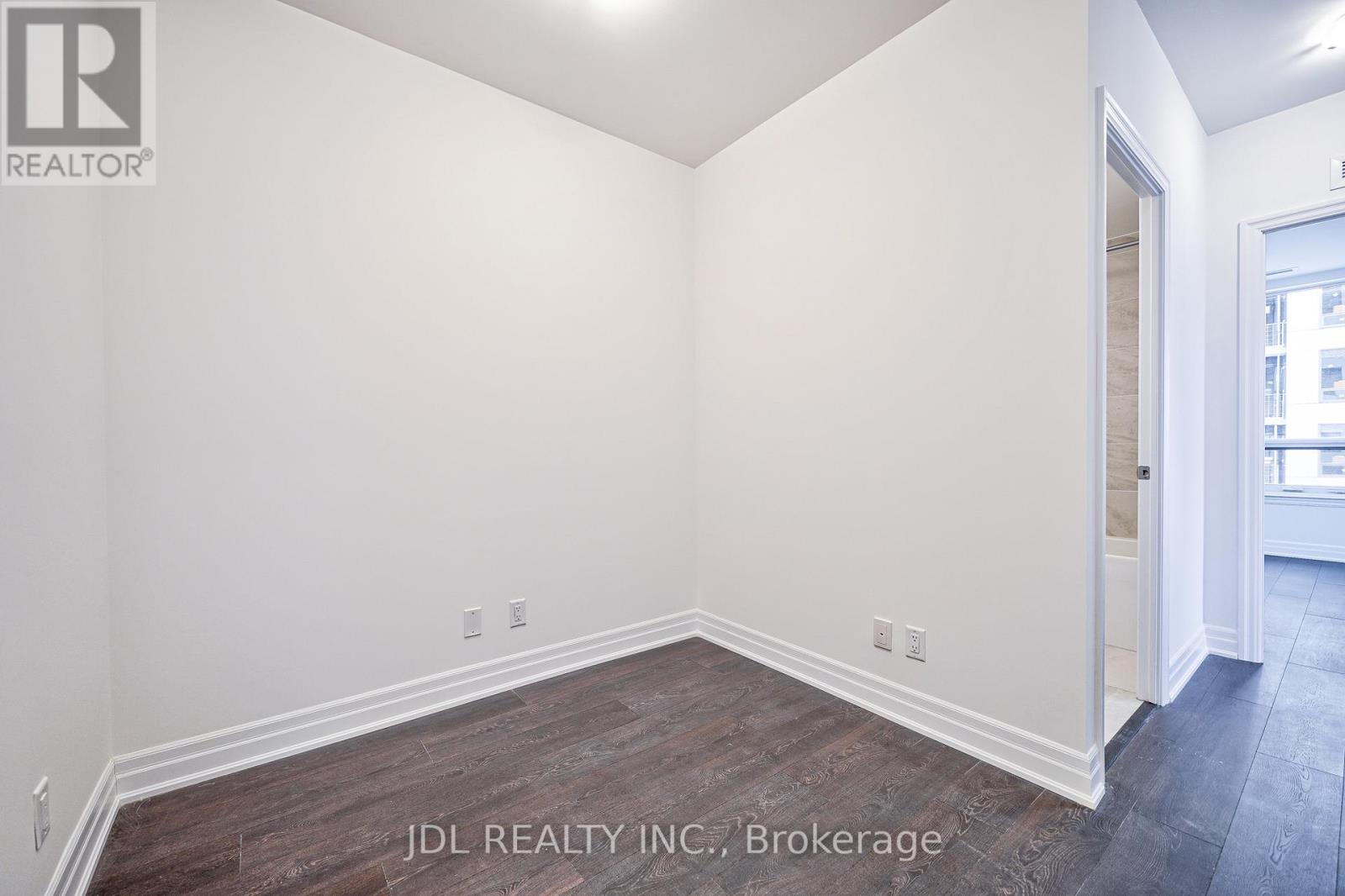 #2604 -36 ELM DR, #2604