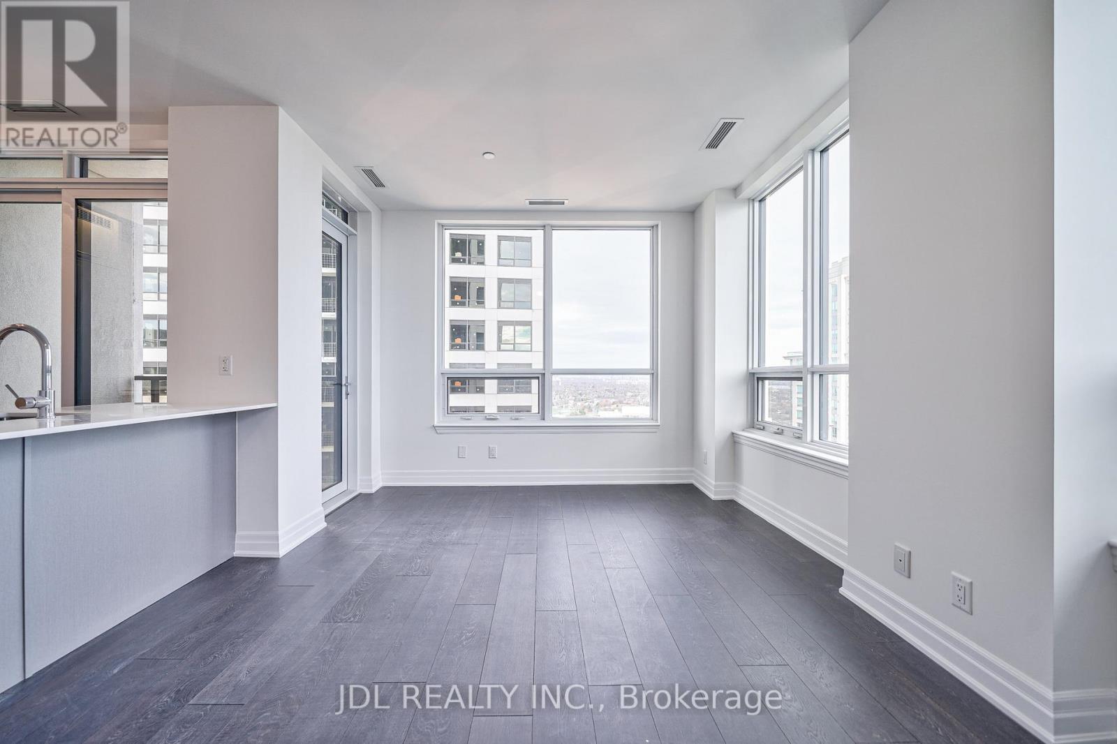 #2604 -36 ELM DR, #2604