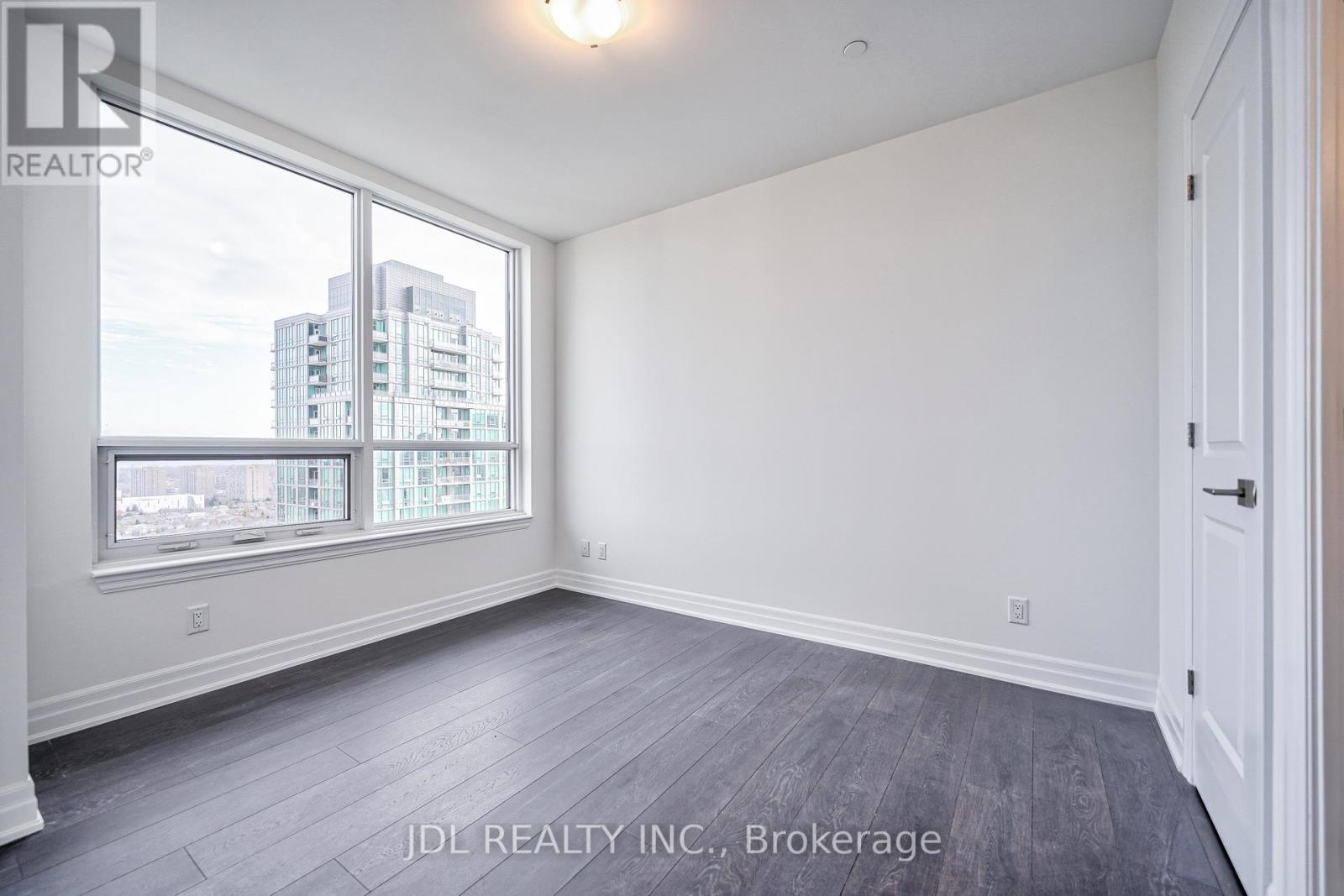 #2604 -36 ELM DR, #2604