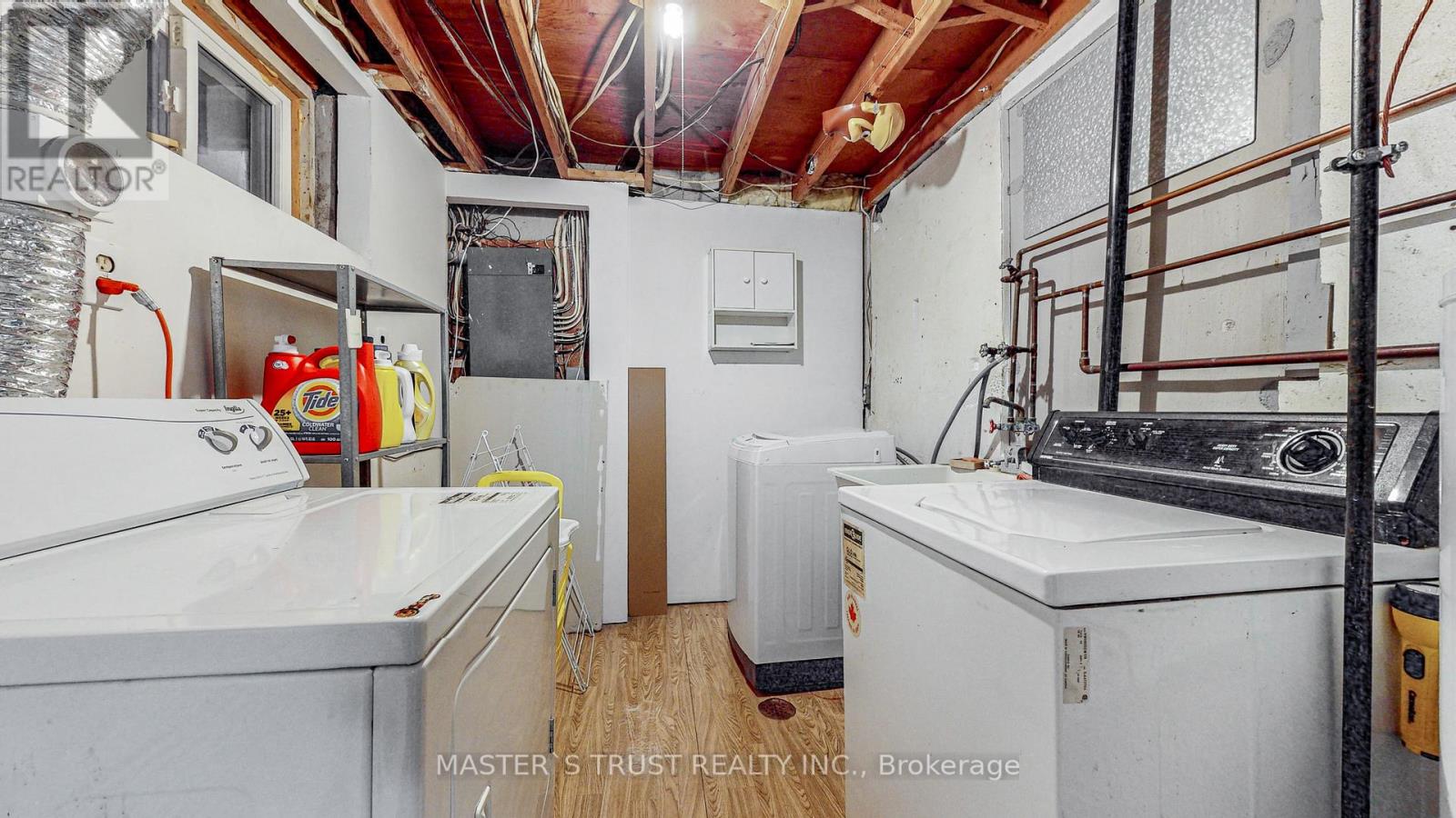 #9 -2380 BROMSGROVE RD, #9