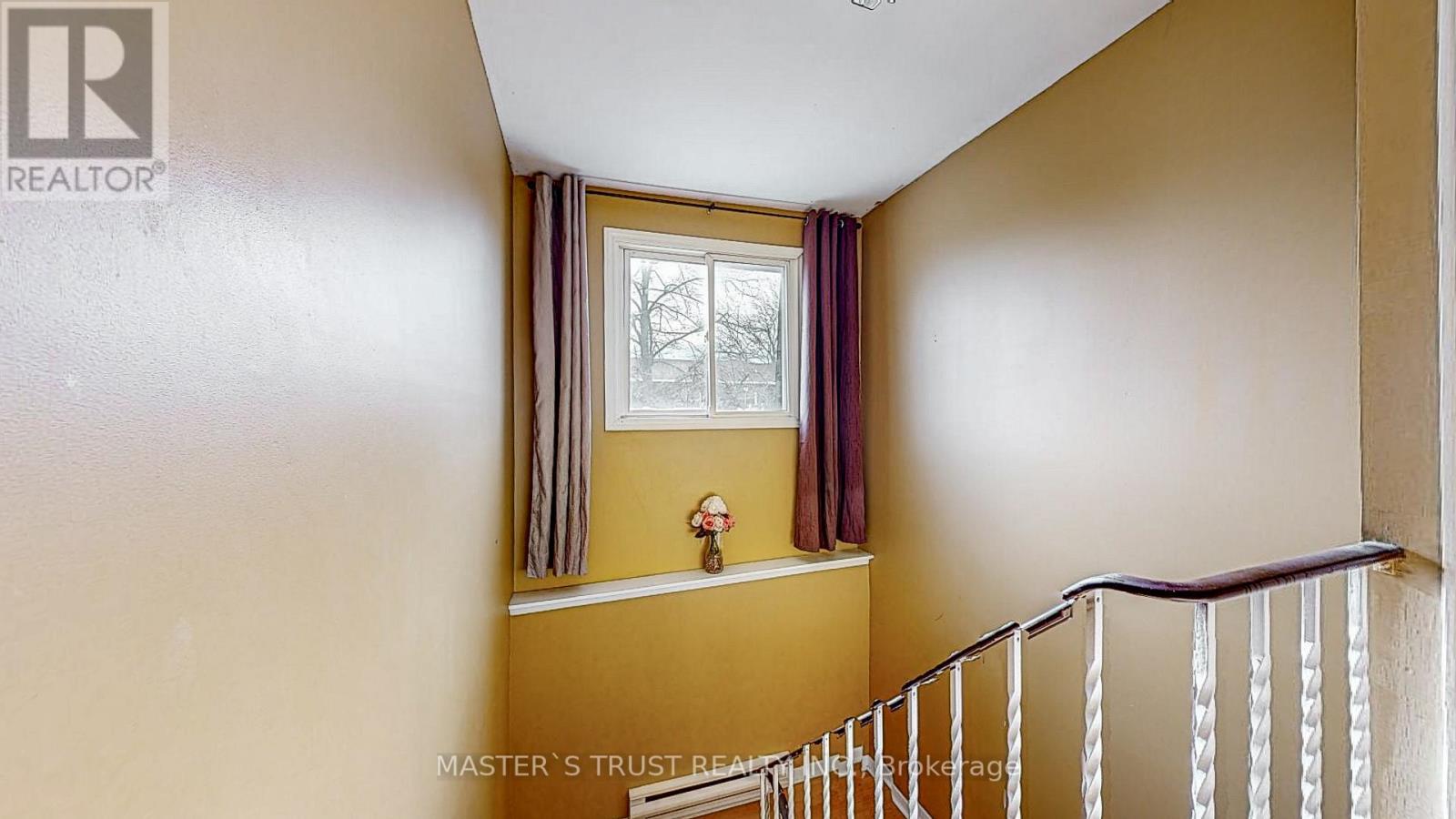 #9 -2380 BROMSGROVE RD, #9
