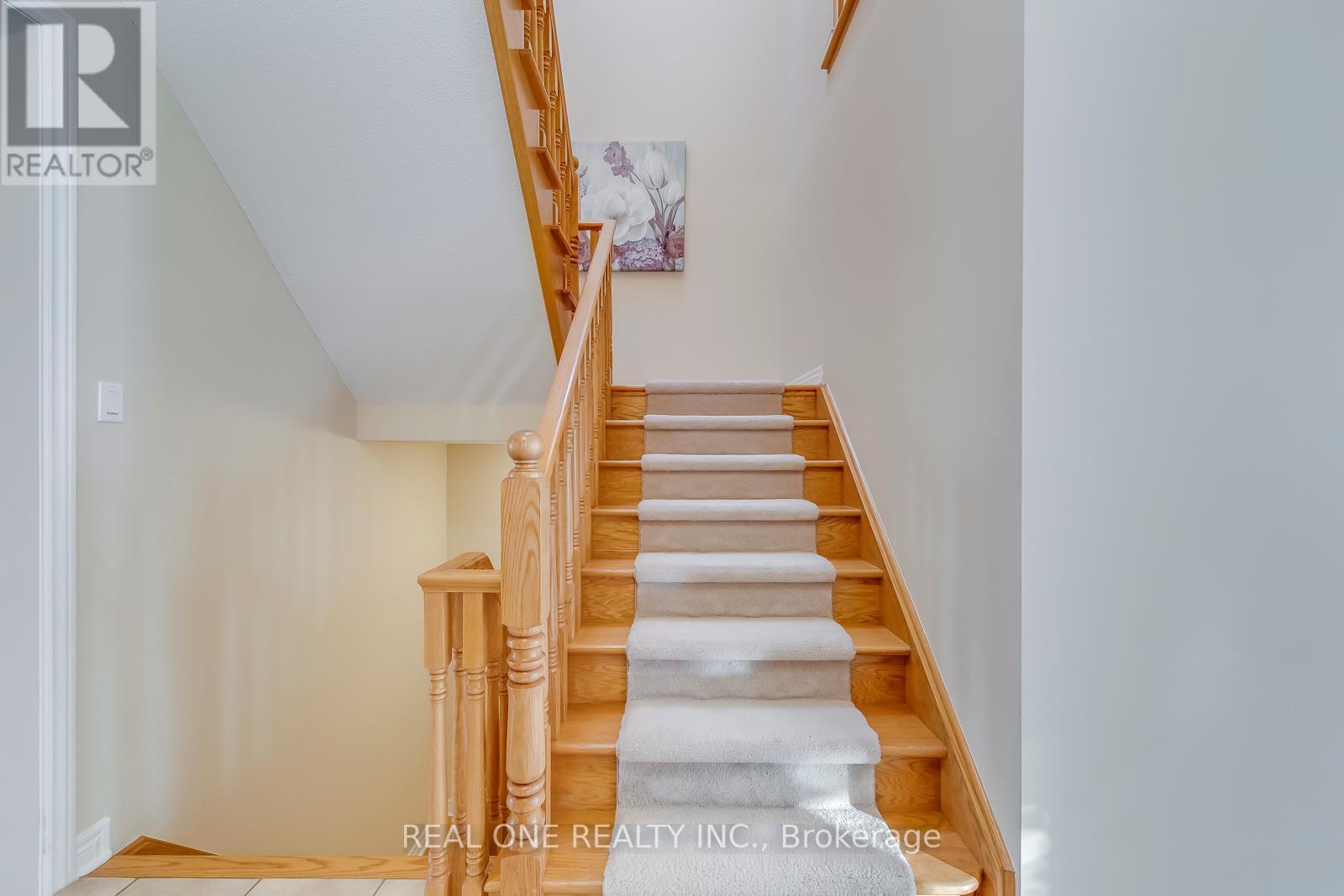 2446 BON ECHO DR