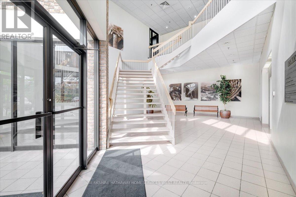 #215 -5080 TIMBERLEA BLVD, #215