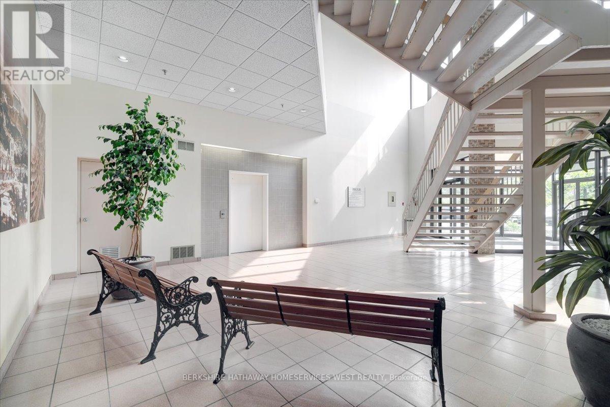 #215 -5080 TIMBERLEA BLVD, #215