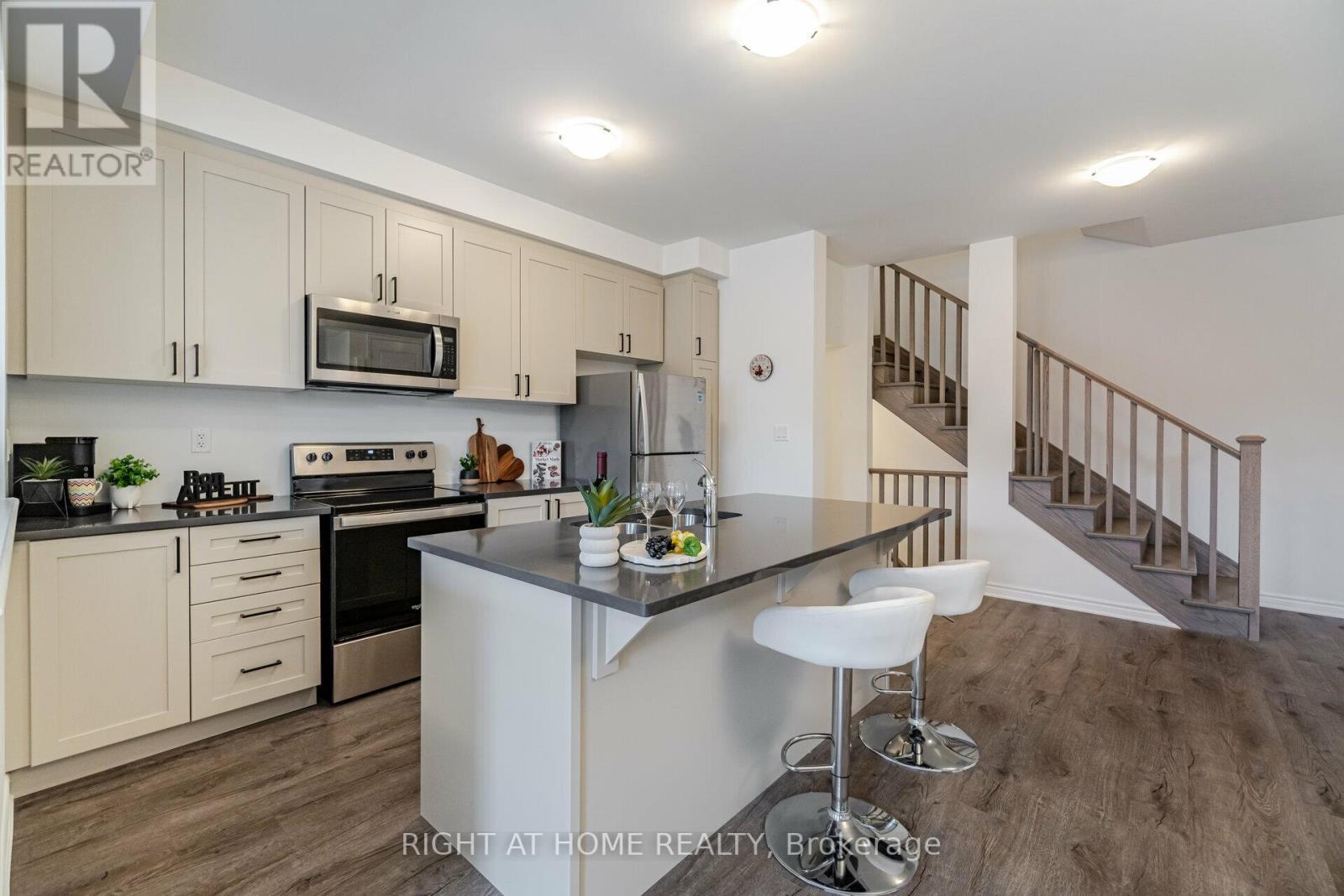 51 KEPPEL CIRC